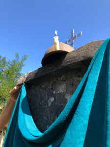 Elmetto militare, usato dagli speleologi negli anni 20 del secolo scorso, trovato da Aldo nel 1981 sul fondo dell'Abisso Bertarelli